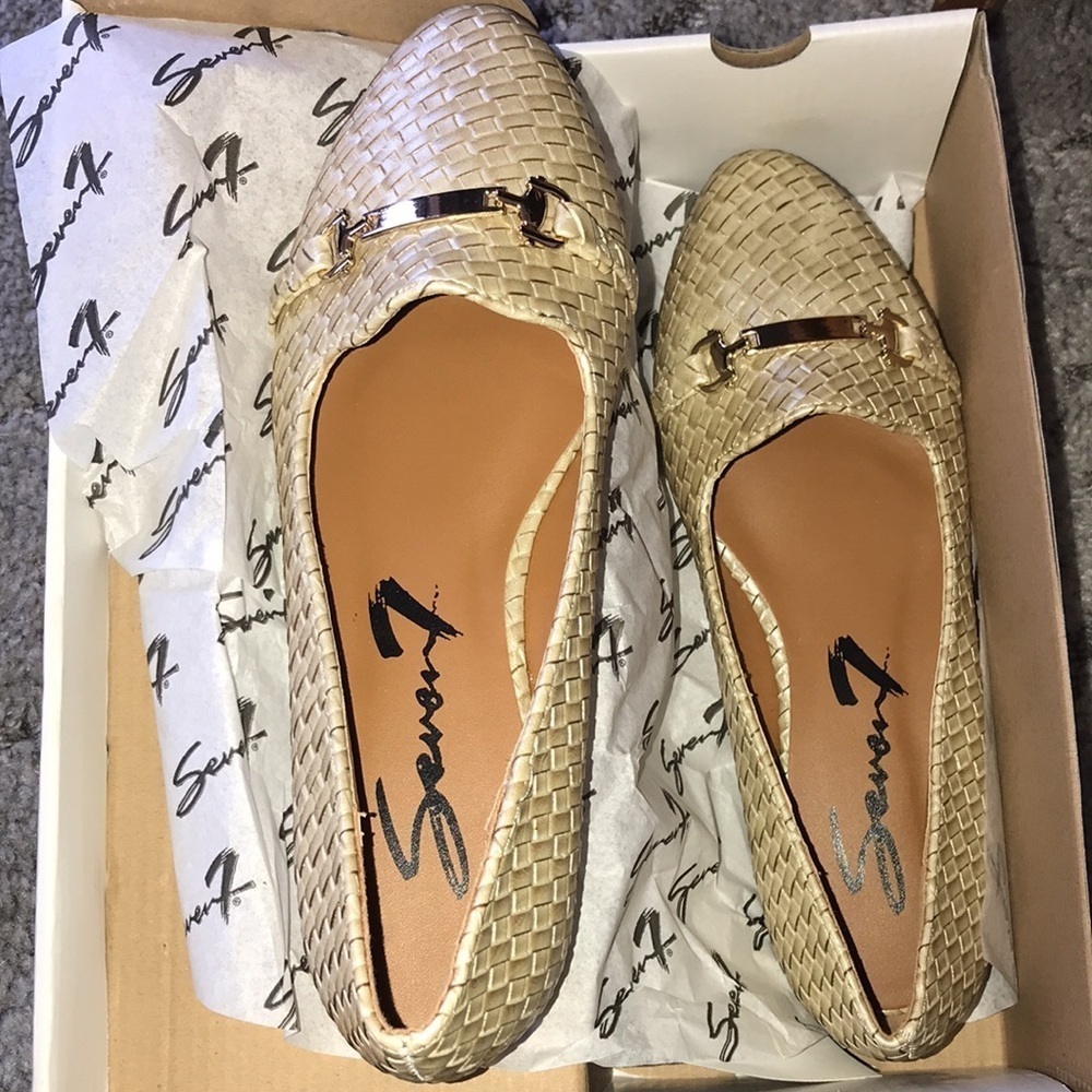 Seven7 Pearl Gigi Buckle Flats Size 7 - Picture 5 of 9